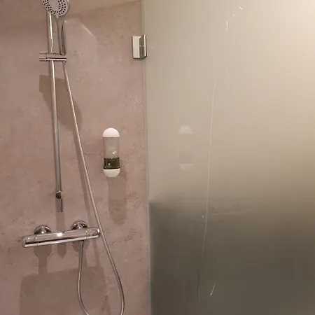 瓦德酒店 林根