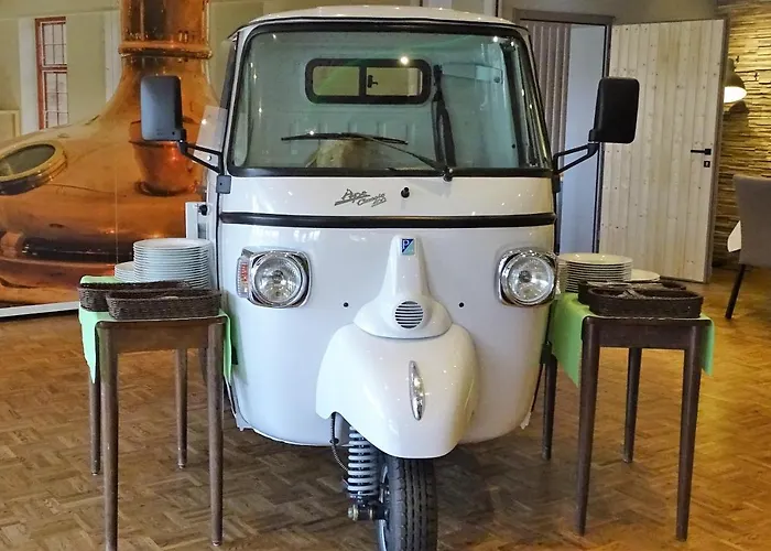 Отель Waldhotel